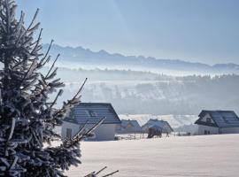 Dziewięćsił &Chaber _domki blisko lasu, ξενοδοχείο σε Grywałd