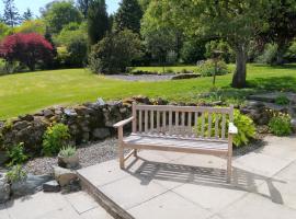 Shinnel House, hotel di Thornhill