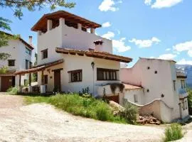 Spacious Apartment in Yeste with Shared Pool