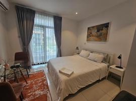 Cozy Studio - Embassy Gardens, hotel in Accra