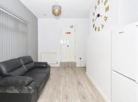 Townhouse @ 115 Walthall Street Crewe, hotel in Crewe