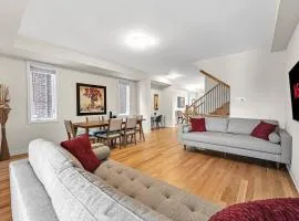 Modern 5 Bed Home Near Burlington Pier, Downtown, Hospital, GO