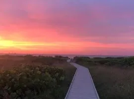 Step Out On The Sands Of Sanibel Island From Your 1st Floor Condo 4C1