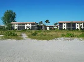 Ground Floor Sanibel Condo Seps To The Beach 5B1