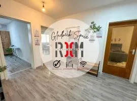 Serviceroom24 - Space in Gladbeck WLAN - Smart-TV - 24-7 Check-in und Küche