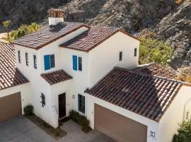 LV315 3BR LV Townhome with Mountain Views