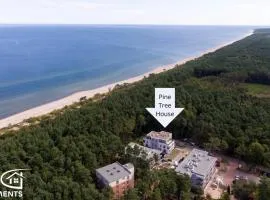 Pine Tree House 10 D&D Apartments