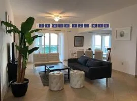 Deluxe Apartment Sea and Marina View - whatsap on photos