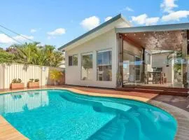 Cutts Cottage - Modern retreat with private pool