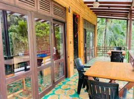 Nine Arch Jungle Inn