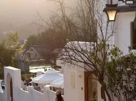 DOMO Mountain View Hotel
