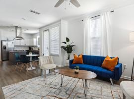 Serenity Suite 831, hotel v destinaci Frisco