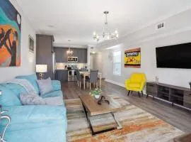Modern 3 Bedroom in Mid City
