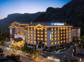 Wyndham Zhangjiajie Wulingyuan, hotel v destinaci Hanqiyu