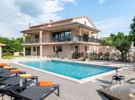 Villa Santa Cruz