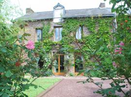 Gites du Charme, hotel v destinaci Mauron