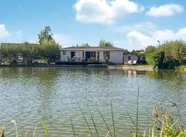 2 Bedroom Nice Home In Molenschot
