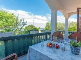 Awesome Apartment In Raslina