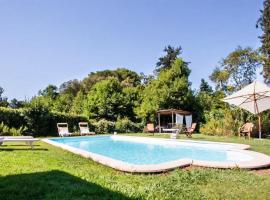 3 Bedroom Beautiful Home In Camaiore, hotel in Camaiore