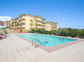 Beautiful Apartment In Caulonia Marina, Hotel in Marina di Caulonia