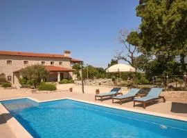 Villa Marija Korenici