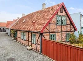 Nice Apartment In Simrishamn With Wifi