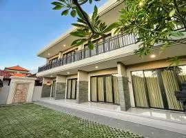 Sekar Tunjung Guest House Seminyak Bali