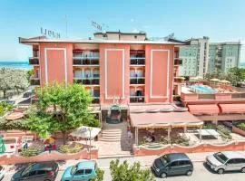 Hotel Joli