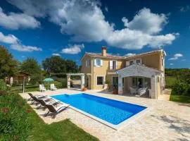 Villa Larisa