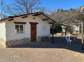 Cabañas Rústicas dentro de la Finca El Castillo