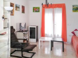 Charming House in Aldea Real with terrace and fireplace, hotel in Aldea Real