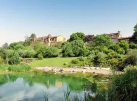 Maison conviviale à Saint-Cybranet avec piscine partagée
