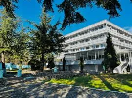 Slavija Beach Resort Hotel