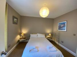 4 Bedroom House, hotel v destinaci Killarney