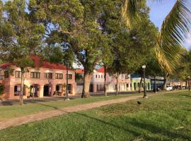 The Heart of Frederiksted - Steps Away from the Beach, hotel v destinaci Frederiksted