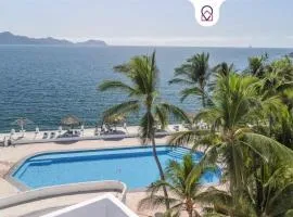 Manzanillo Apartment with Unbeatable Views 3 Bedrooms