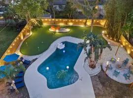 Luxury Getaway - Sleeps 12 Pool HTD Beach Closeby