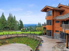 Scimitar Ridge Ranch - Luxury Lodge - Sleeps 35 with Indoor Pool Villa, khách sạn ở Anacortes