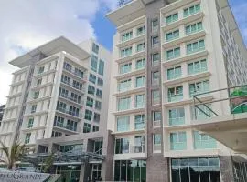 Condo 604 Baguio retreat with pool and gym