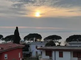 Residence Florida B2-200m dal lago,ac,balcone