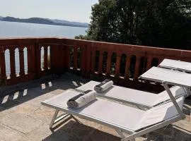 Torretta sul lago