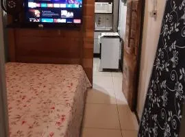 Kitnet container Porto Belo