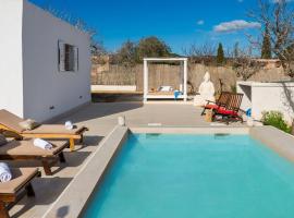Villa Air - Cerca de Ibiza - BBQ, hotel con campo de golf en Illes Balears