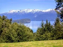 Villa la Angostura Casa frente al Lago