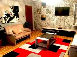 Dodi house