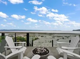 Saratoga Beachfront Villa