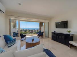 Condo with Panoramic Ocean view and Pool, hotel em Cabo San Lucas