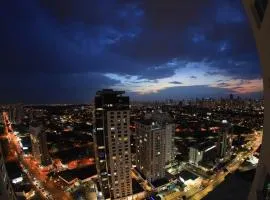 Flat no Brookfield Towers