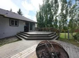 The Luxe Escape Calgary I 3BR Vacation Home