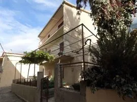 Apartments and Room Goran